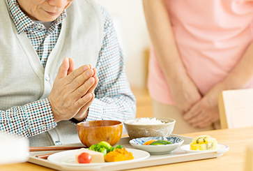 老人ホームの給食委託